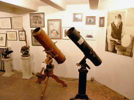 Telescopes at the telescope museum